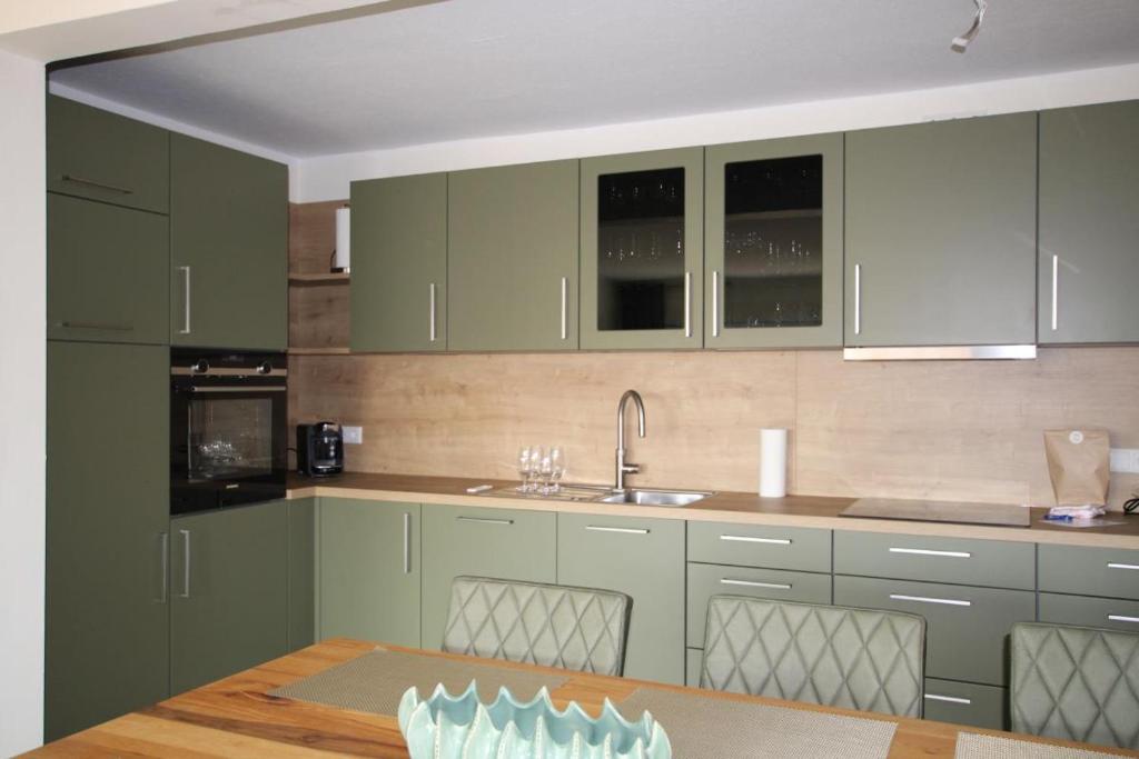 Seeblick 1 room 3