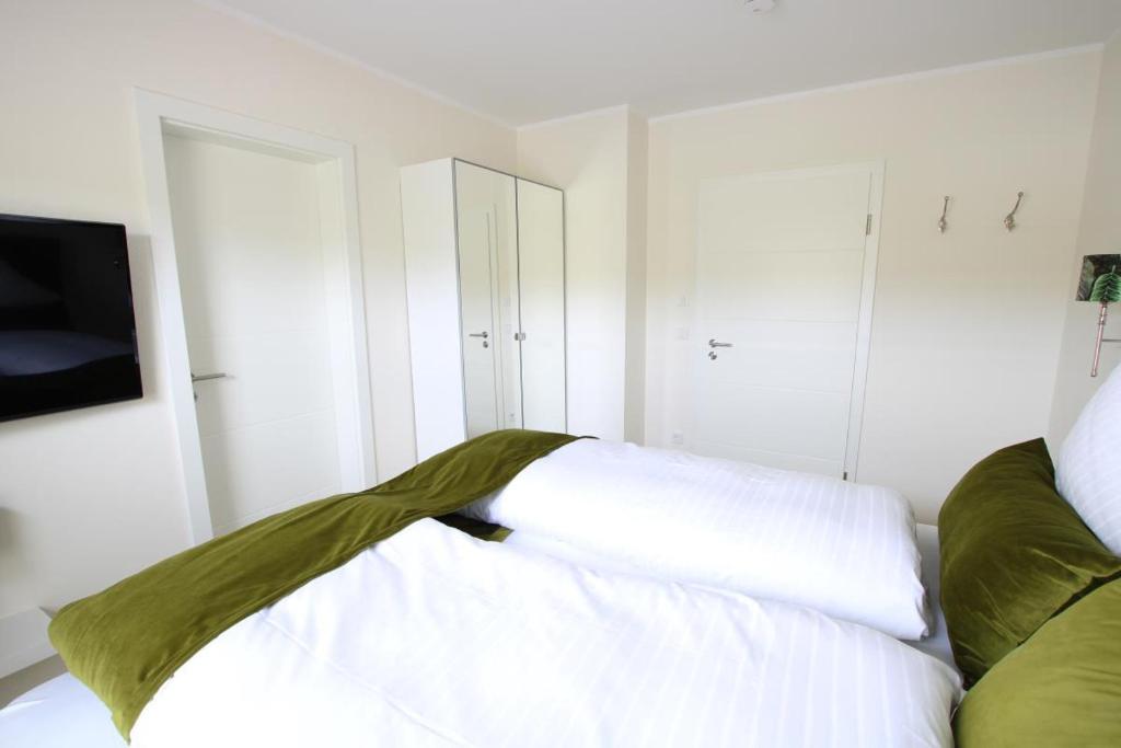 Seeblick 1 room 4